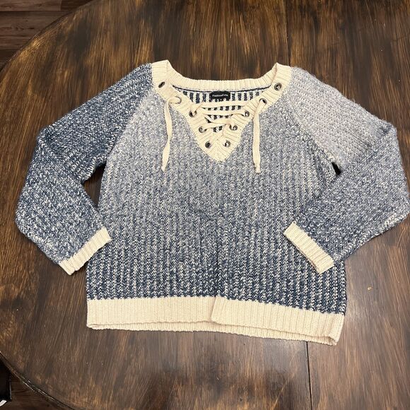 Fashion Fuse Women's Pullover Sweater Lace-Up Front Blue Size M - Picture 1 of 6